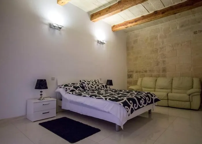 Valletta-central Duplex Maisonette * Valletta